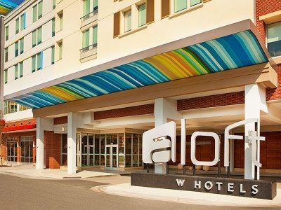 Aloft Richmond West Hotel 3*